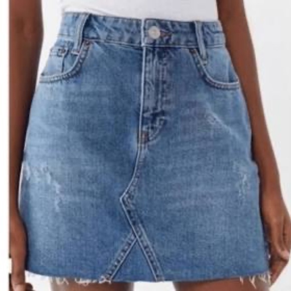 Urban Outfitters BDG Denim Raw Hem Mini Skirt - Picture 2 of 9